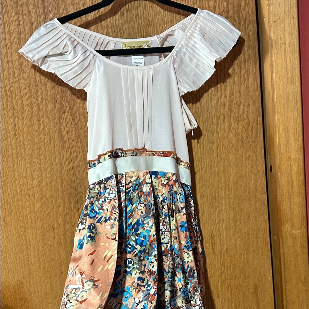 Francesca's Collections Cream and Multicolor Dress